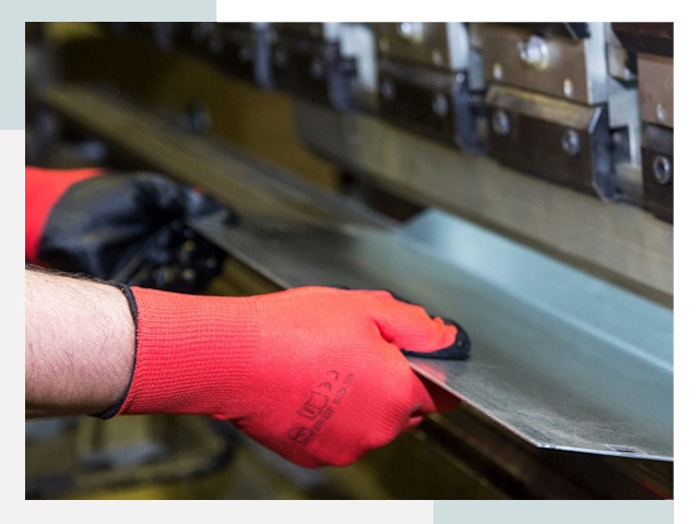 Гибка металла в Дзержинск от 610 руб. - Надёжно и быстро