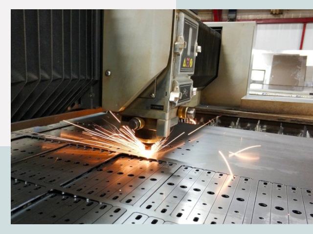 Лазерная резка металла в Дзержинске от 610 руб.